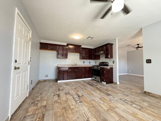 Building Photo - 12309 Tierra Inca Dr