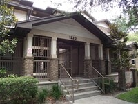 Building Photo - 1220 SW 1st Ave