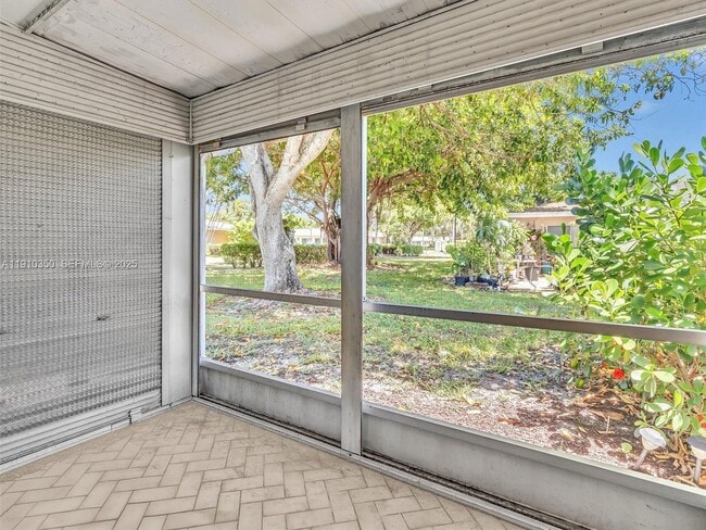 Building Photo - 13785 Flora Pl