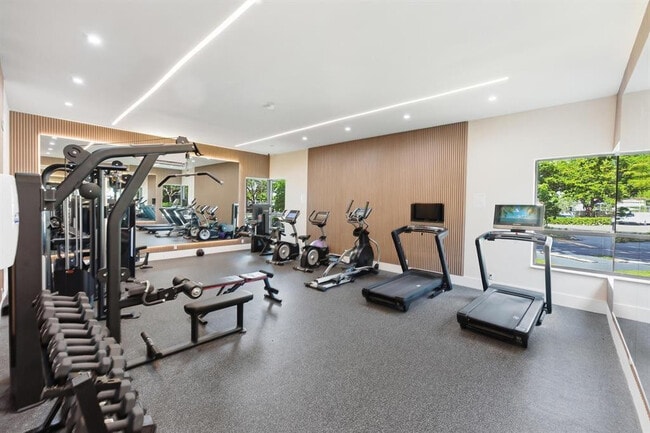 Building Photo - 1250 S Military Trail