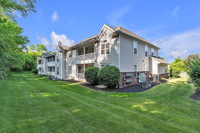 Building Photo - 2950 Hunley Dr