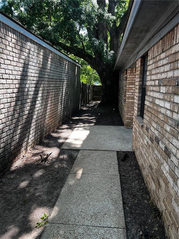 Building Photo - 3405 Dandale Dr