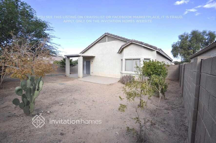 Building Photo - 17137 W Saguaro Ln