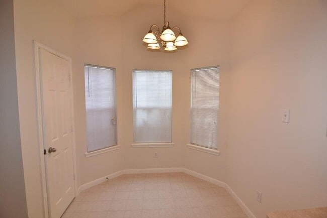 Building Photo - 17822 Bullis Gap Dr