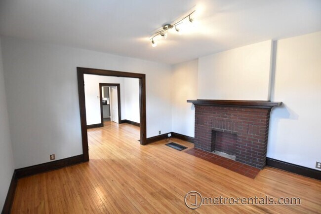 Building Photo - 2659-2661 Deming Avenue