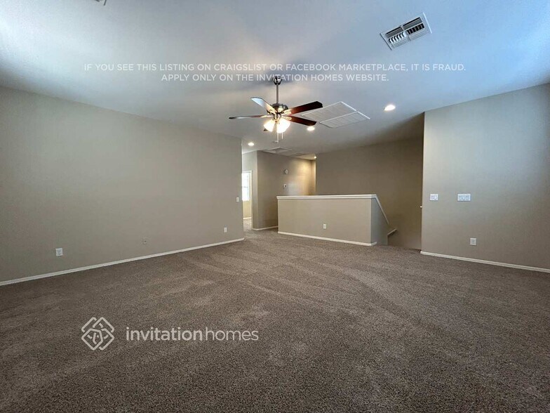 Building Photo - 274 S 174th Dr