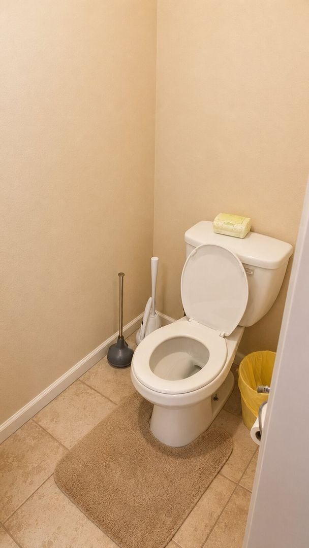 Building Photo - Room to Spread Out in This Pet-Friendly 2-Bedroom Home