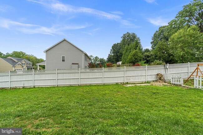Building Photo - 945 Kayley Dr