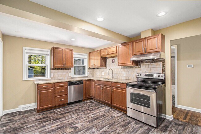 Building Photo - 1061 Centennial Ave