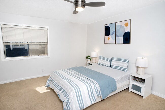 Building Photo - 18200 Andrea Cir S