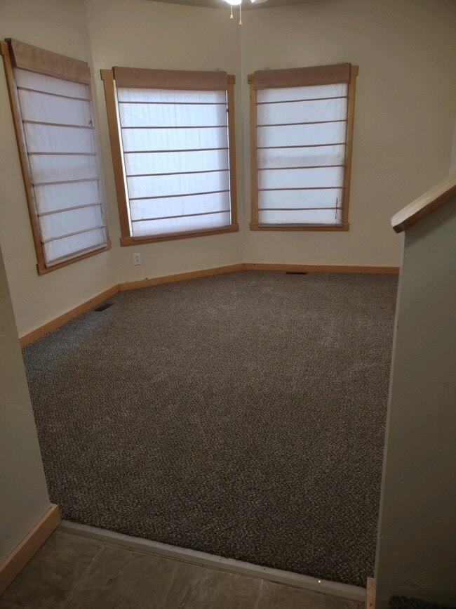 Building Photo - 155 Mulligan Ln