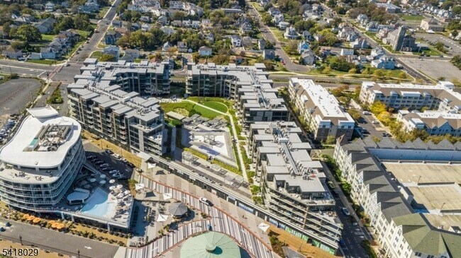 Building Photo - 30 Melrose Terrace