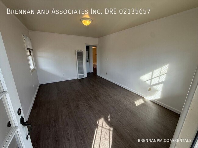 Building Photo - 253 Church Ave