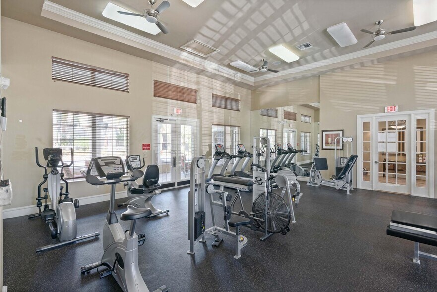 Building Photo - 6530 Emerald Dunes Dr