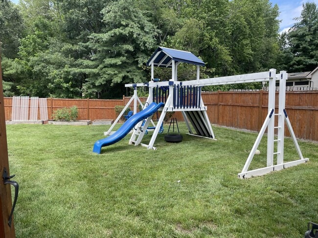 Building Photo - 1 Lenape Ln