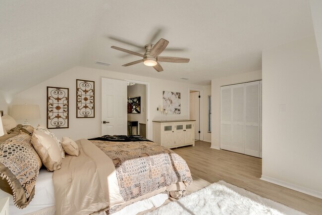 Building Photo - Stunning Renovated 3BD/2BA Home for Rent o...