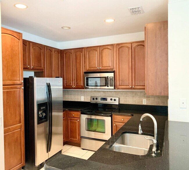 Building Photo - 2460 Grand Central Pky