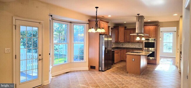 Building Photo - 1117 Aquia Dr