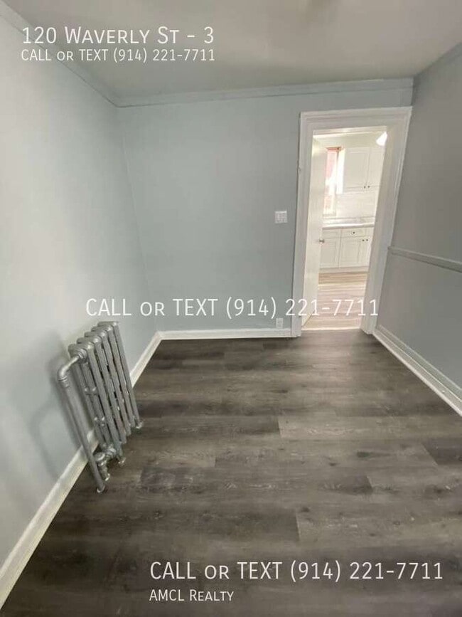 Building Photo - 120 Waverly St