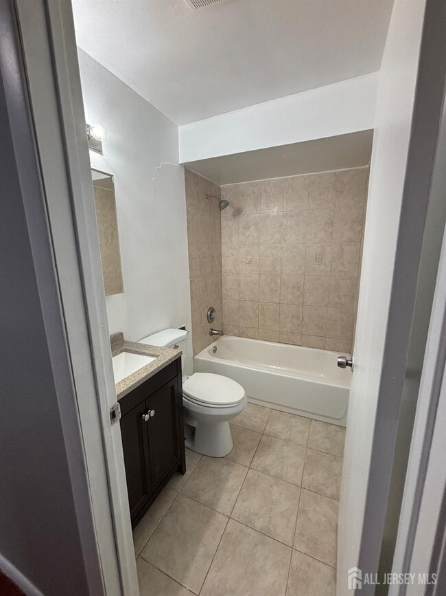 Building Photo - 577 Berlant Ave