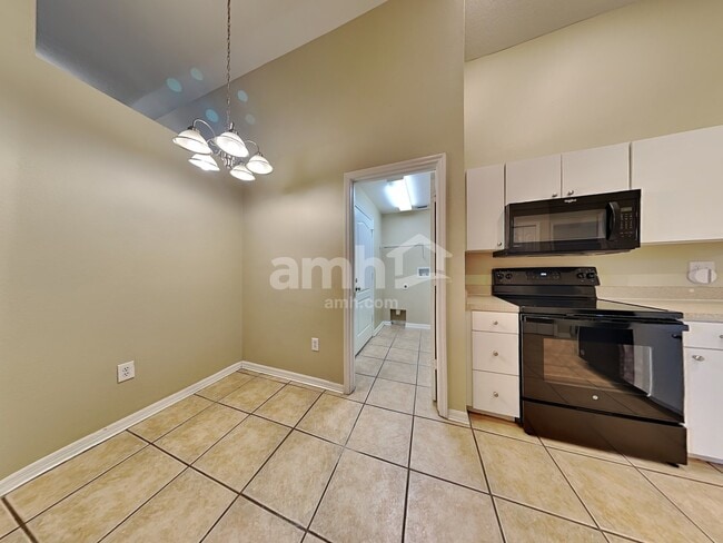 Building Photo - 518 Napa Valley Cir