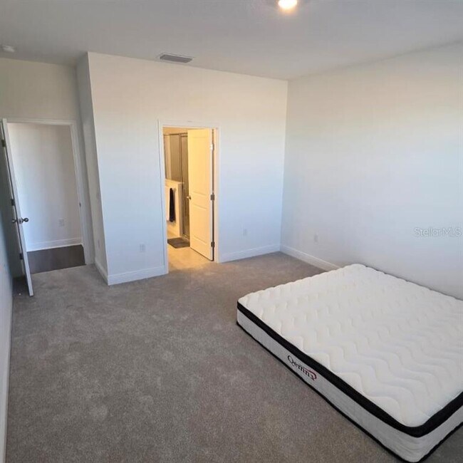 Building Photo - 2068 Asher Ave