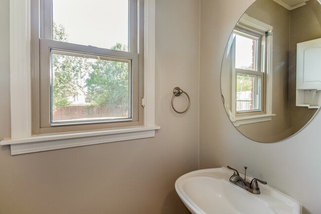 Building Photo - 2776 Fletcher Park Cir E