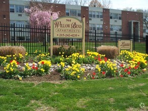 Building Photo - Willow Bend Apartments