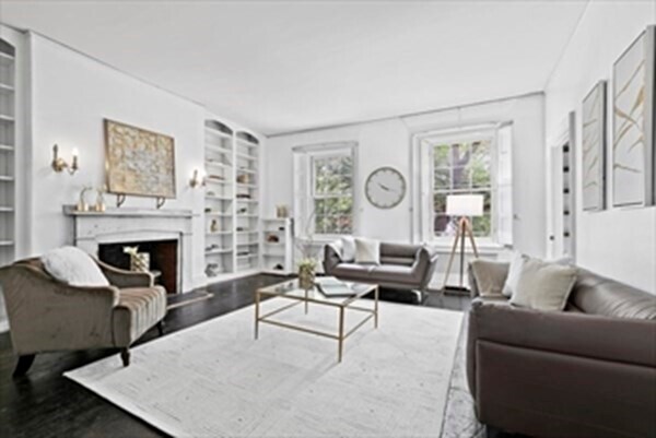 Building Photo - 21 Chestnut St