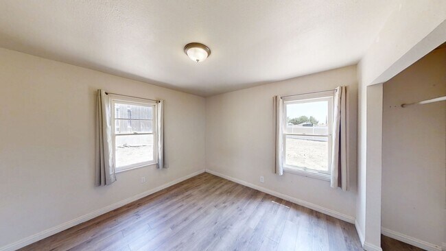 Building Photo - Large home in Yucaipa, Ca.
