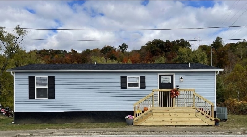 Building Photo - 110 3rd Ave
