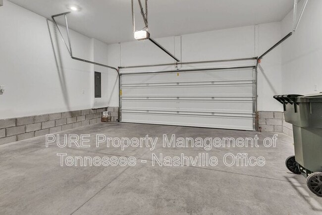 Building Photo - 4201 Camdale Dr