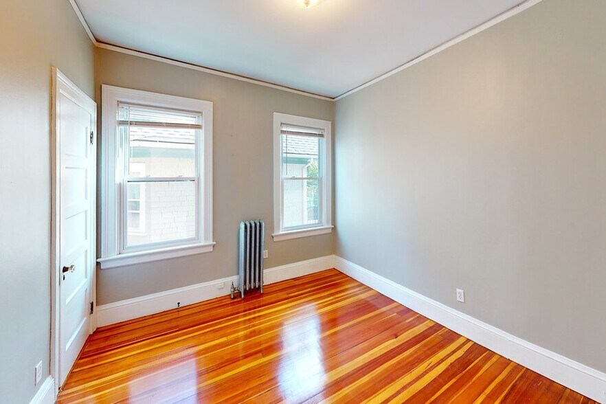 Building Photo - 544 Hope St