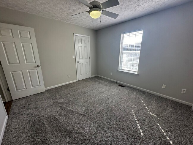 Building Photo - 2302 Medford Campbell Blvd