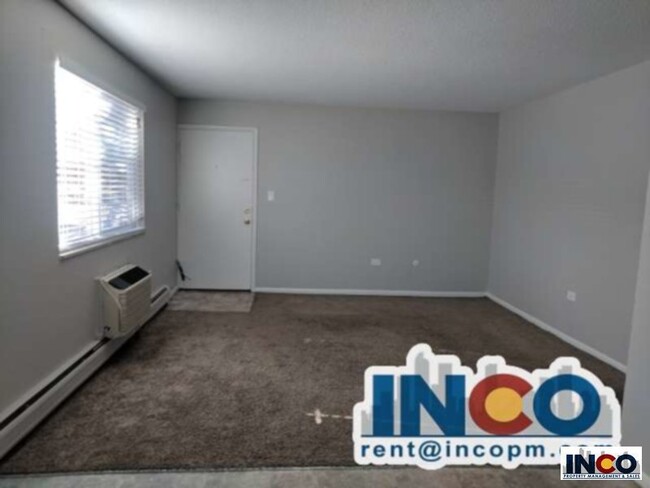 Building Photo - Comfortable 2 bed 1 bath Condo Near Sloans...