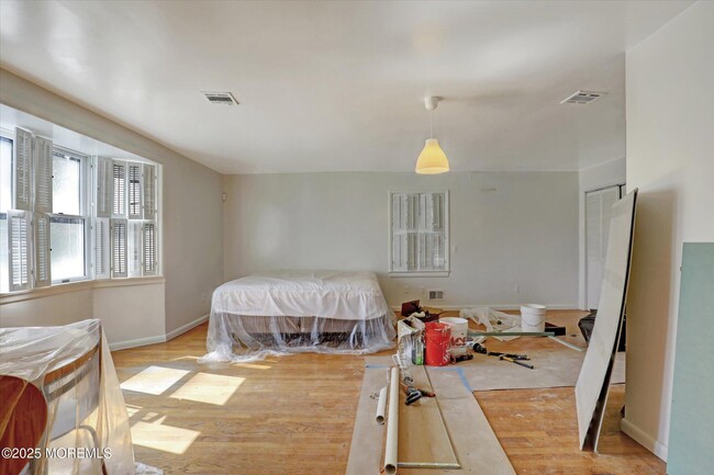 Building Photo - 105 Elberon Ave