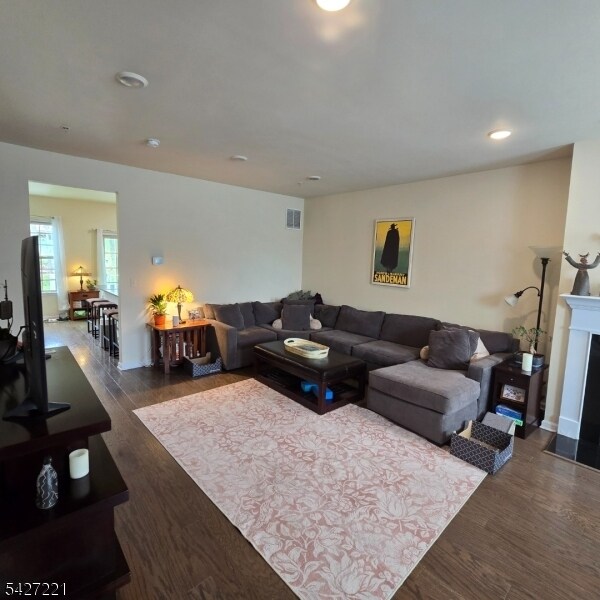 Building Photo - 76 Albert Ct