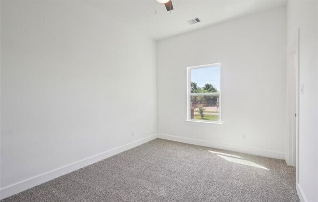 Building Photo - 4514 Galesburg St