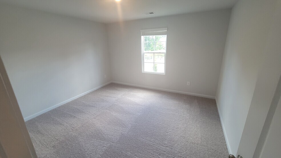 Building Photo - 1049 Prudence Dr