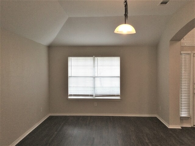 Building Photo - 5827 Foxglove Ln