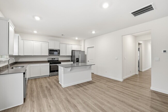 Building Photo - 8440 Mulberry Wy