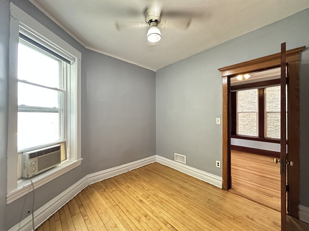 Building Photo - 3530 N Elston Ave