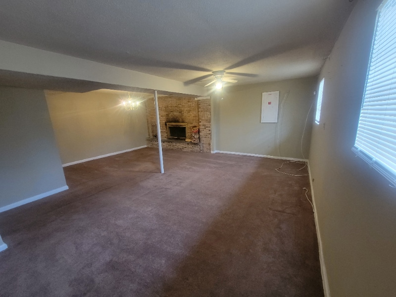 Building Photo - 3313 Barcroft Dr