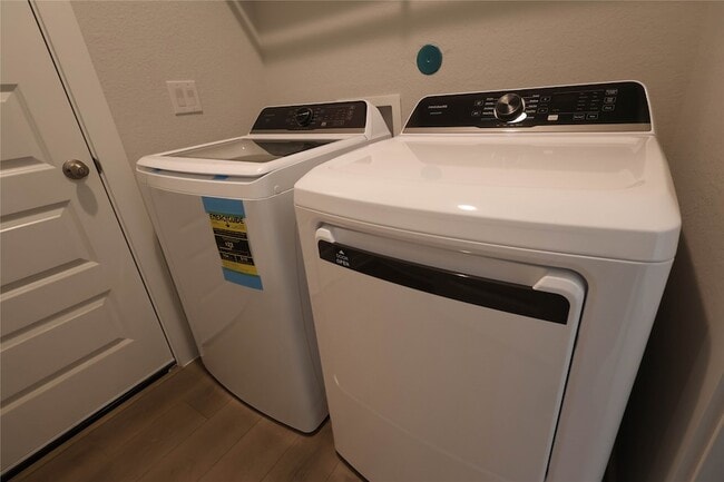 Building Photo - 8515 Blueberry Ash St