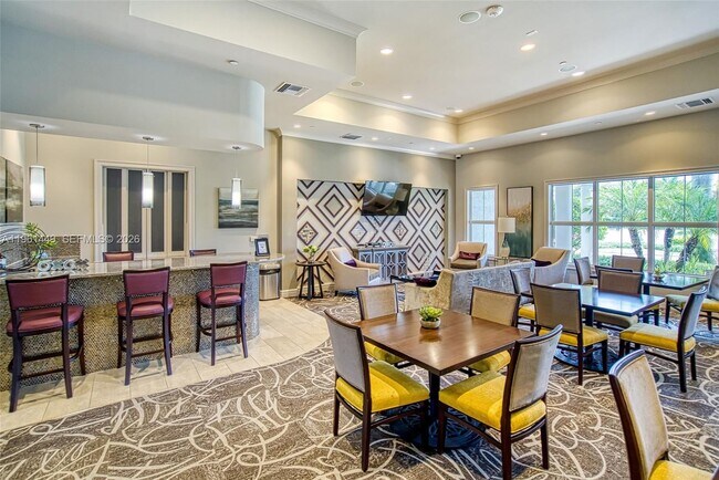 Building Photo - 5060 Eucalyptus Dr