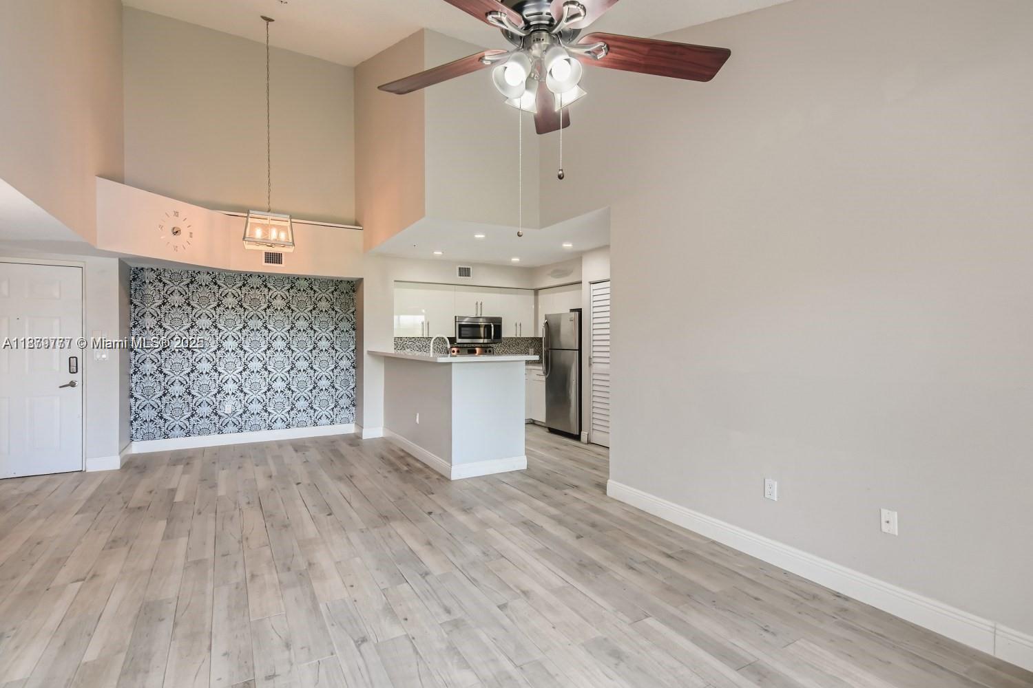 Building Photo - 12178 Saint Andrews Pl
