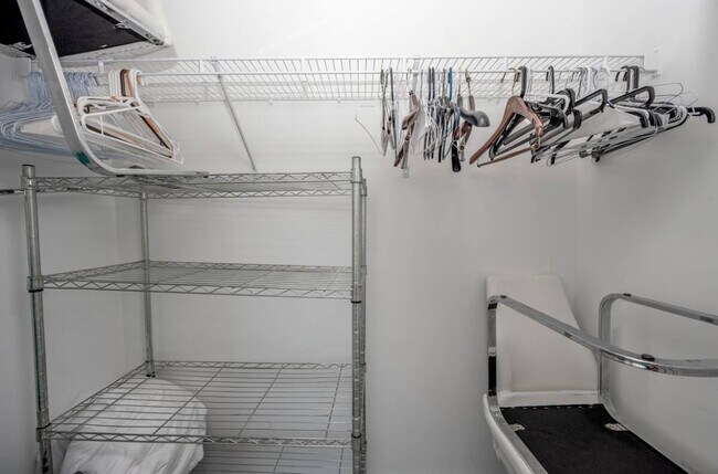 Closet - 151 SE 1st St