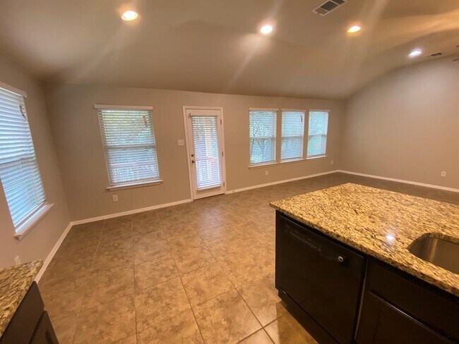 Building Photo - 21607 Surrey Ln