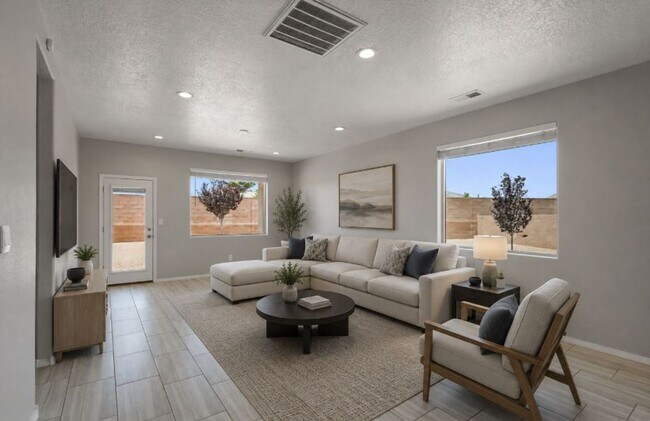 Building Photo - 3205 Tazanita Lp SE