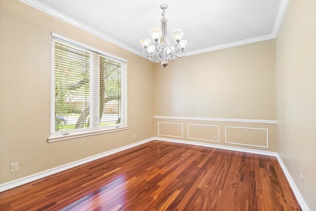 Building Photo - 2538 Somerall